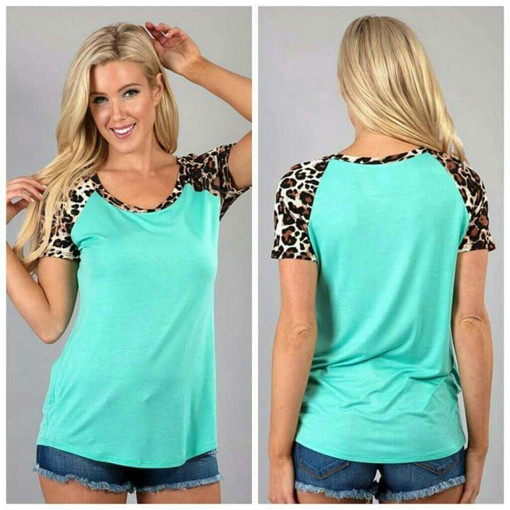 Cheetah/mint top