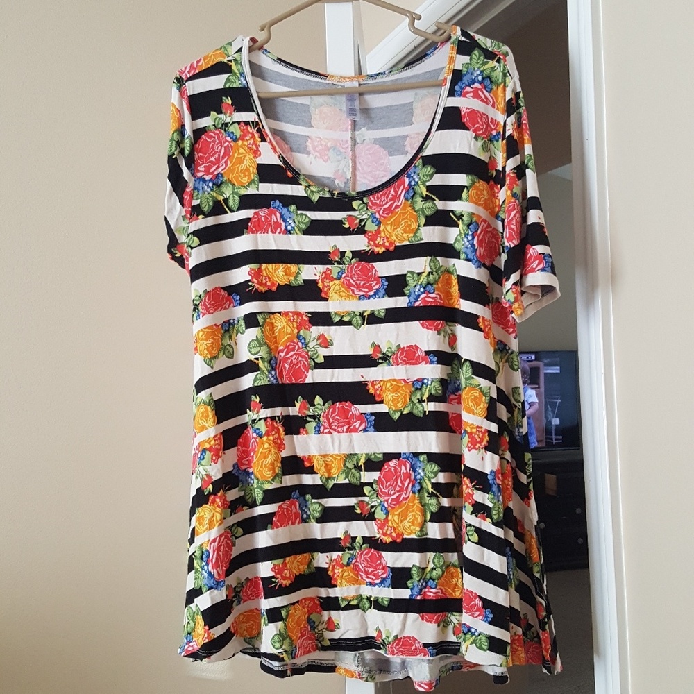 Lularoe Perfect Tee