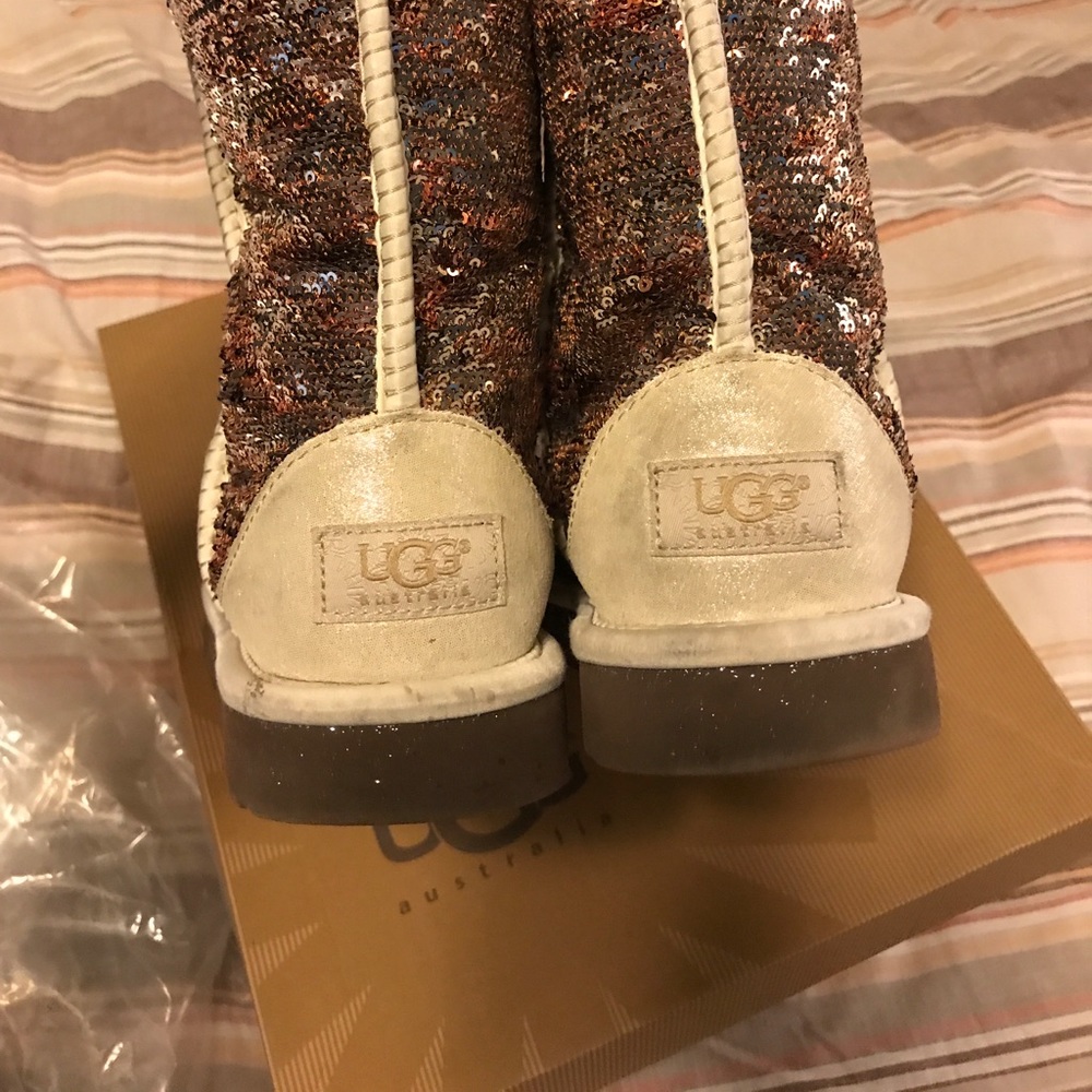 Sequins Uggs - image 2