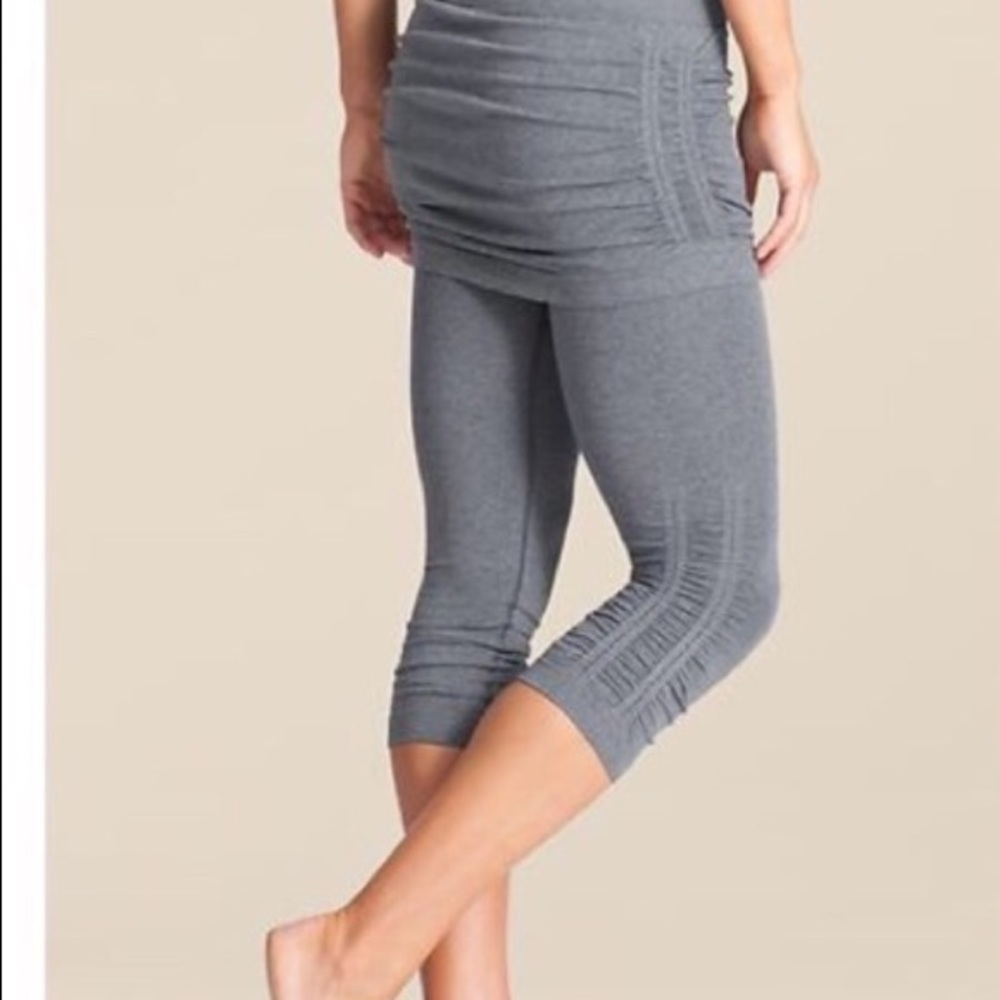 Grey leggings with built in skirt!