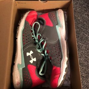 Underarmour running shoes