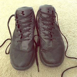 Youth Steph Curry basketball shoes