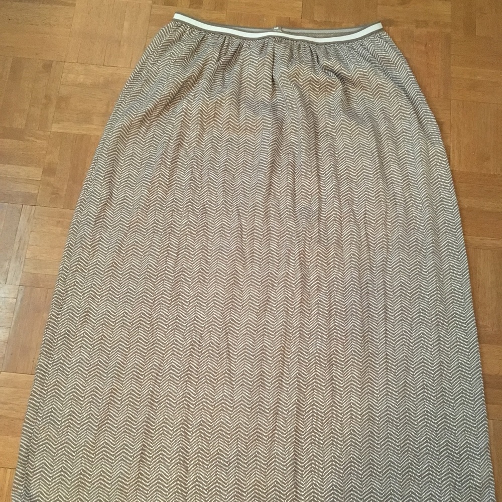 Old Navy Tan and White Patterned Maxi Skirt