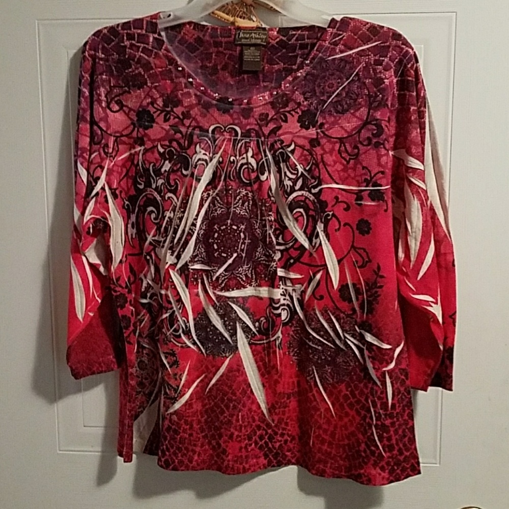 Jane Ashley Sz XL,3/4 sleeves red,blk printed top