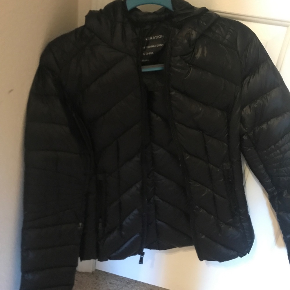 BCBG ultra light puffy jacket