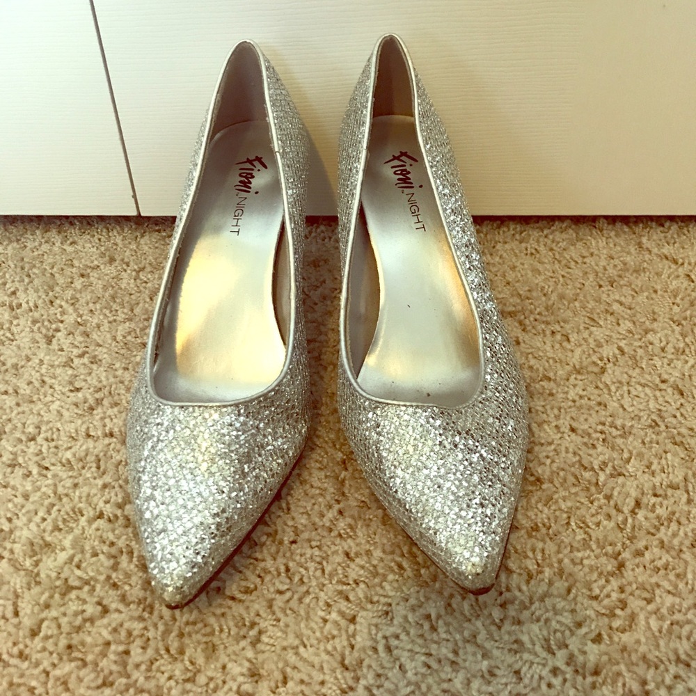 !!QUICK SALE!! Sparkle silver sequined heels