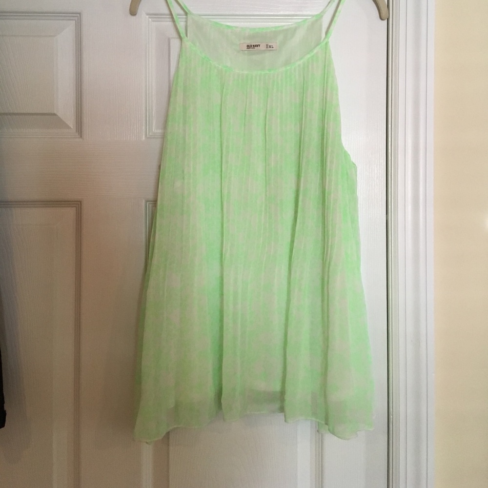 Very pretty flowy tank top