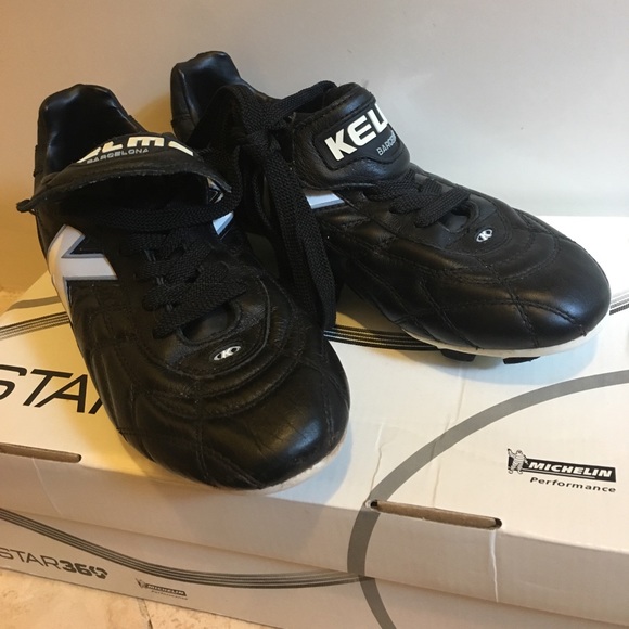 Keller Soccer Cleats - Picture 1 of 3