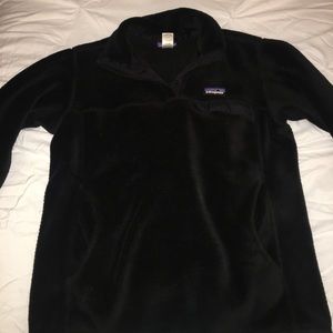 Women's black fleece Patagonia jacket