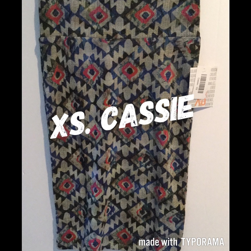 XS LULAROE CASSIE