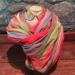 D&Y Figure 8 Multi Loop Multicolor Scarf