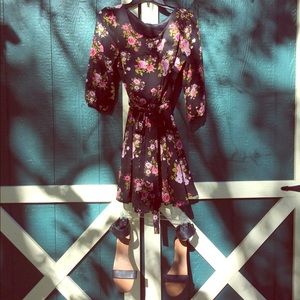 Floral dress w/ black sandals