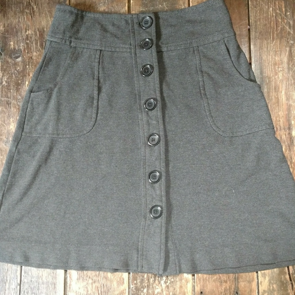 Banana Republic knit Rayon A-line button down skir