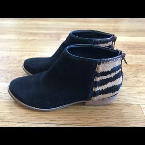 Dolce Vita suede booties