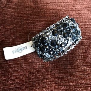 Silver bracelet with black gems