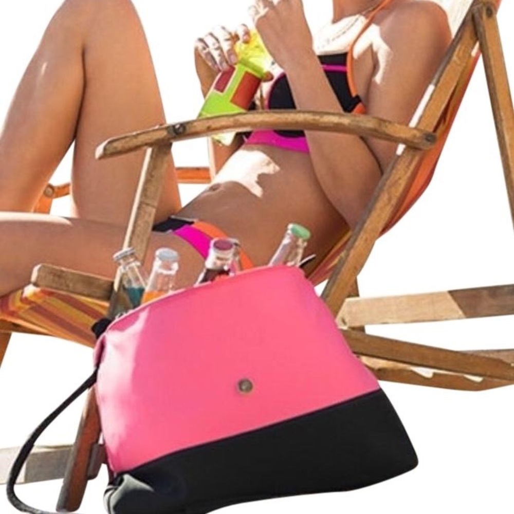 NWT. Victoria's Secret cooler!