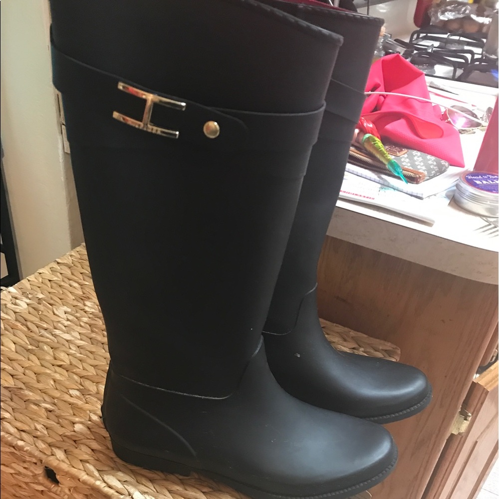 Tommy Hilfiger rain boots
