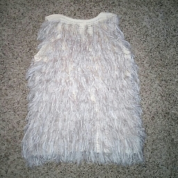 Listicle size Medium Cream Vest - Picture 3 of 3