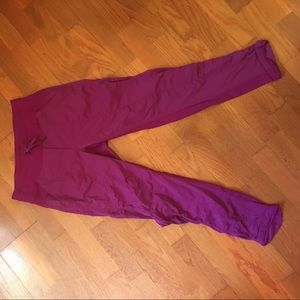 NWOT Lululemon studio crops