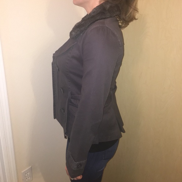 Gray jacket - Picture 4 of 7