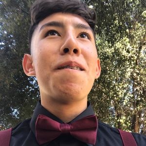 Meet your Posher, Elias