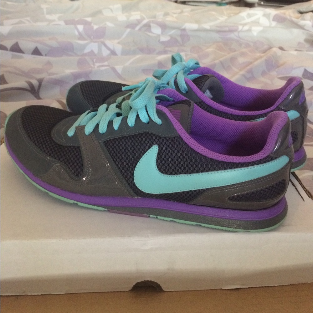 Nike Sneakers