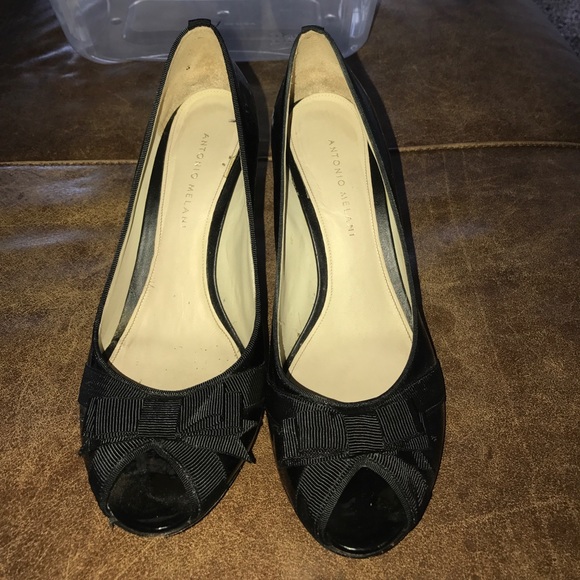 Beautiful and classy black peep toe heels - Picture 2 of 4