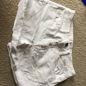 AEO white hi-rise shorts!!!