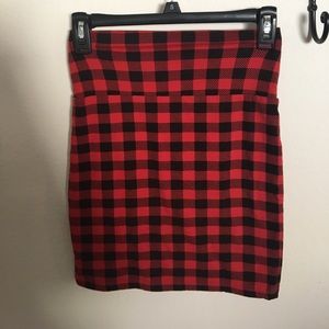 Fitted Stretch Red Plaid Mini Skirt