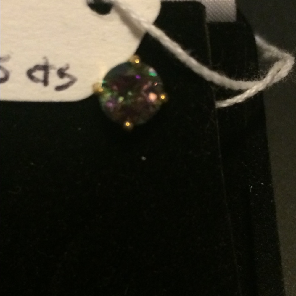 NWT- 10K Yellow Gold Mystic Topaz stud earrings - Picture 2 of 6