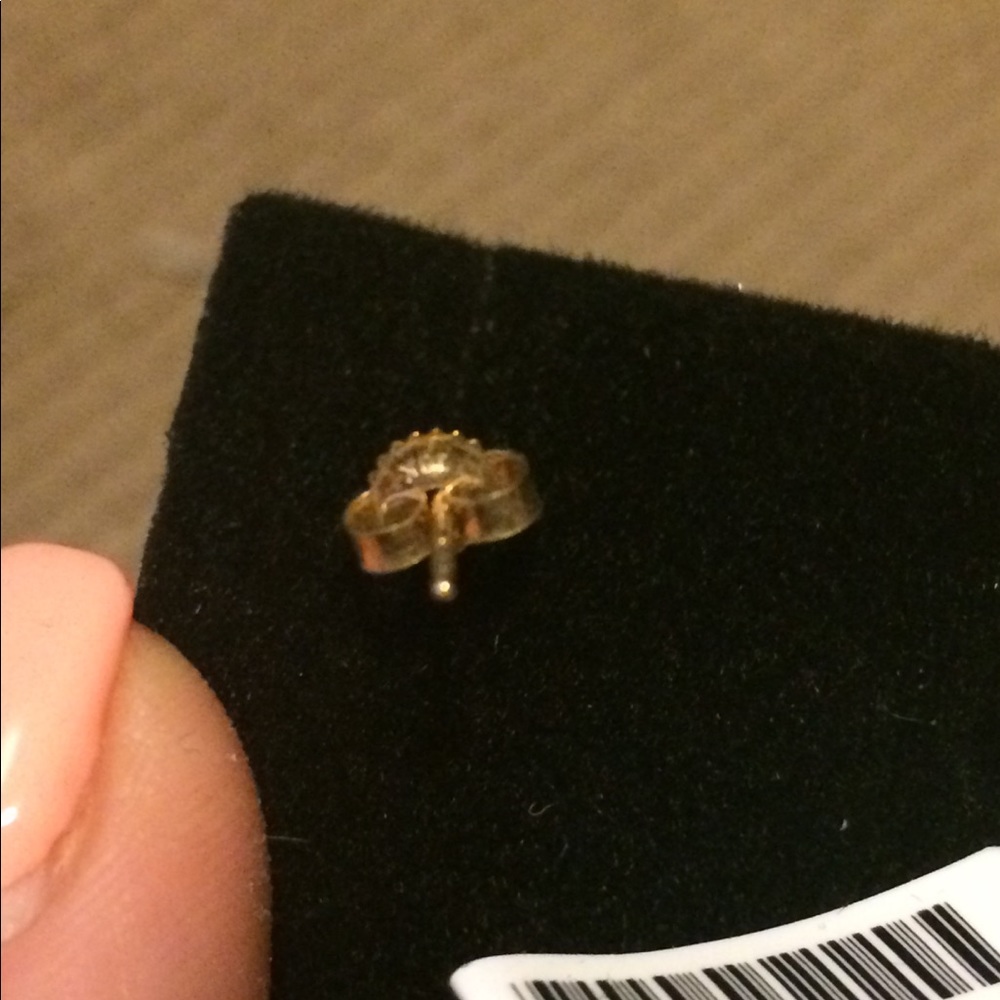 NWT- 10K Yellow Gold Mystic Topaz stud earrings - Picture 6 of 6
