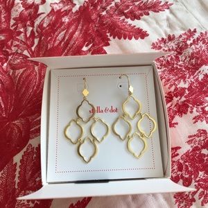 Stella and Dot drop earrings - gold