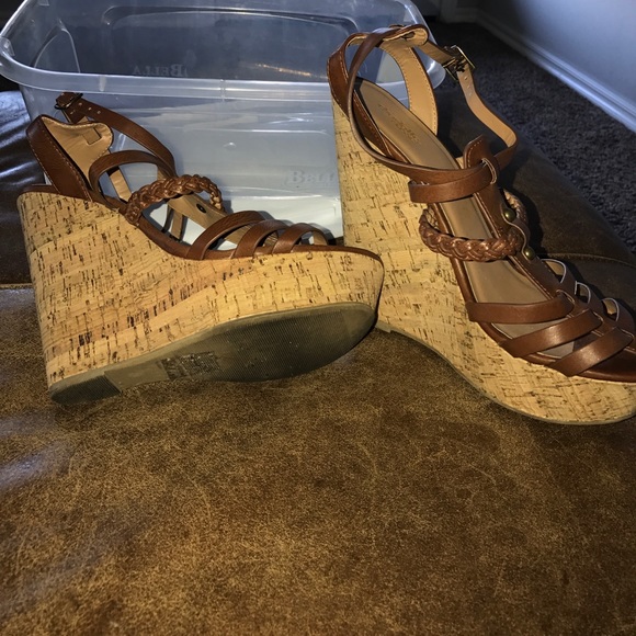 Platform sandal wedges. Worn only once. - Picture 2 of 4