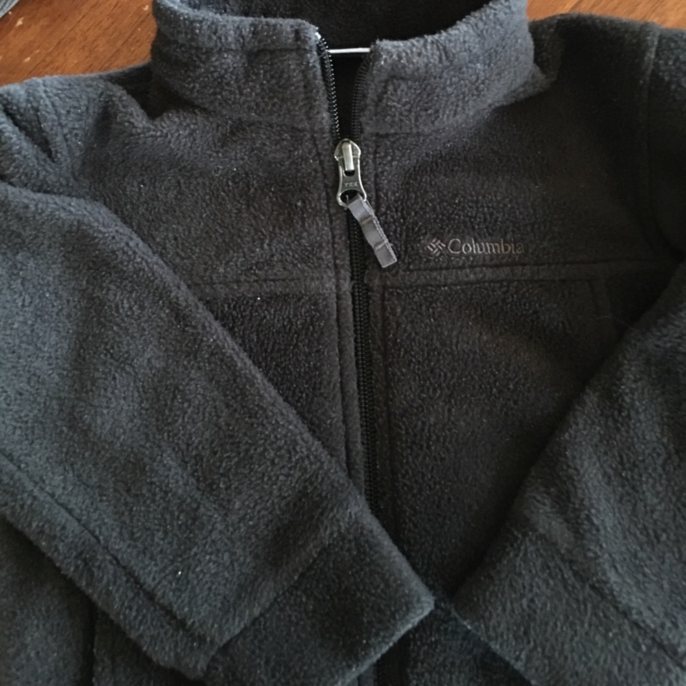 Columbia jacket 2t toddler barely worn maybe 4 x's