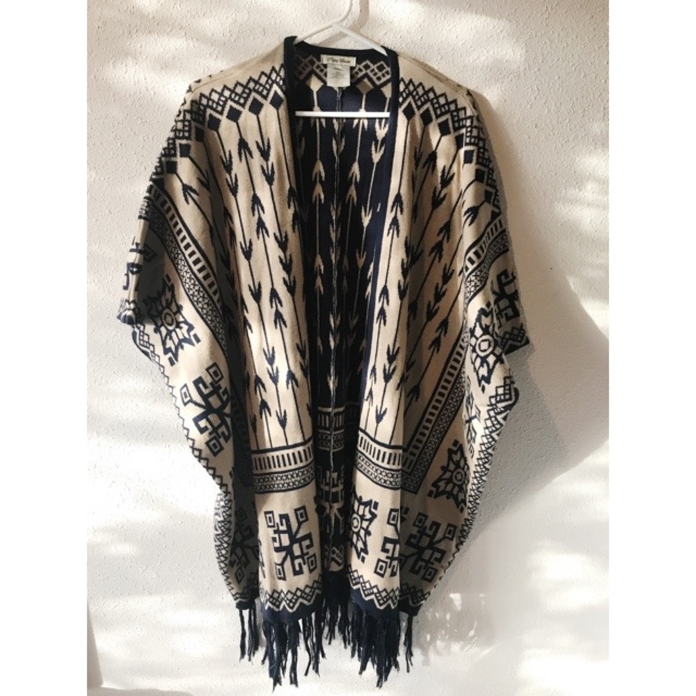 Flying Tomato Blue & Beige Aztec Poncho