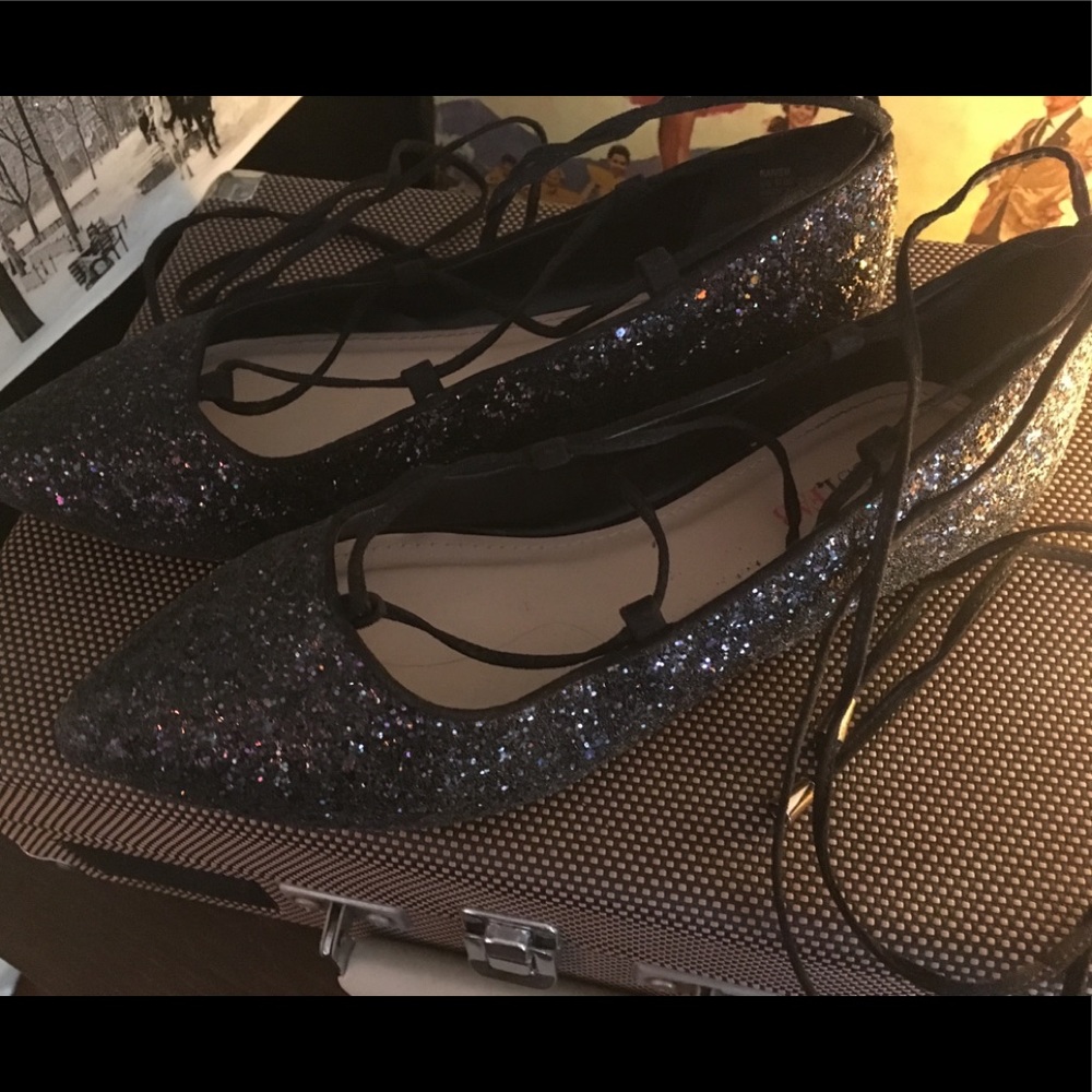 Glitter ballet flats that tie up the leg!