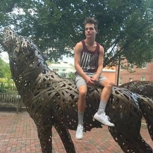 Meet your Posher, Zach