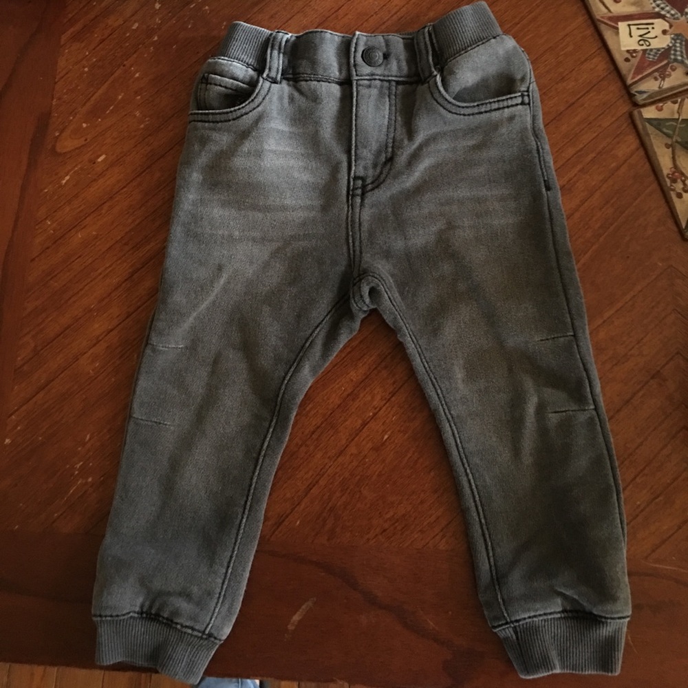 Levi's unisex knit joggers 24m/2T look like jeans