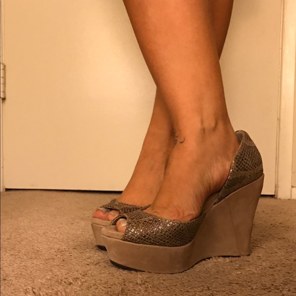 Ugg Wedges - image 4