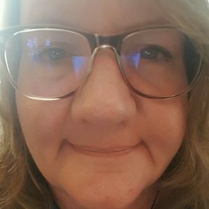 Meet your Posher, Connie