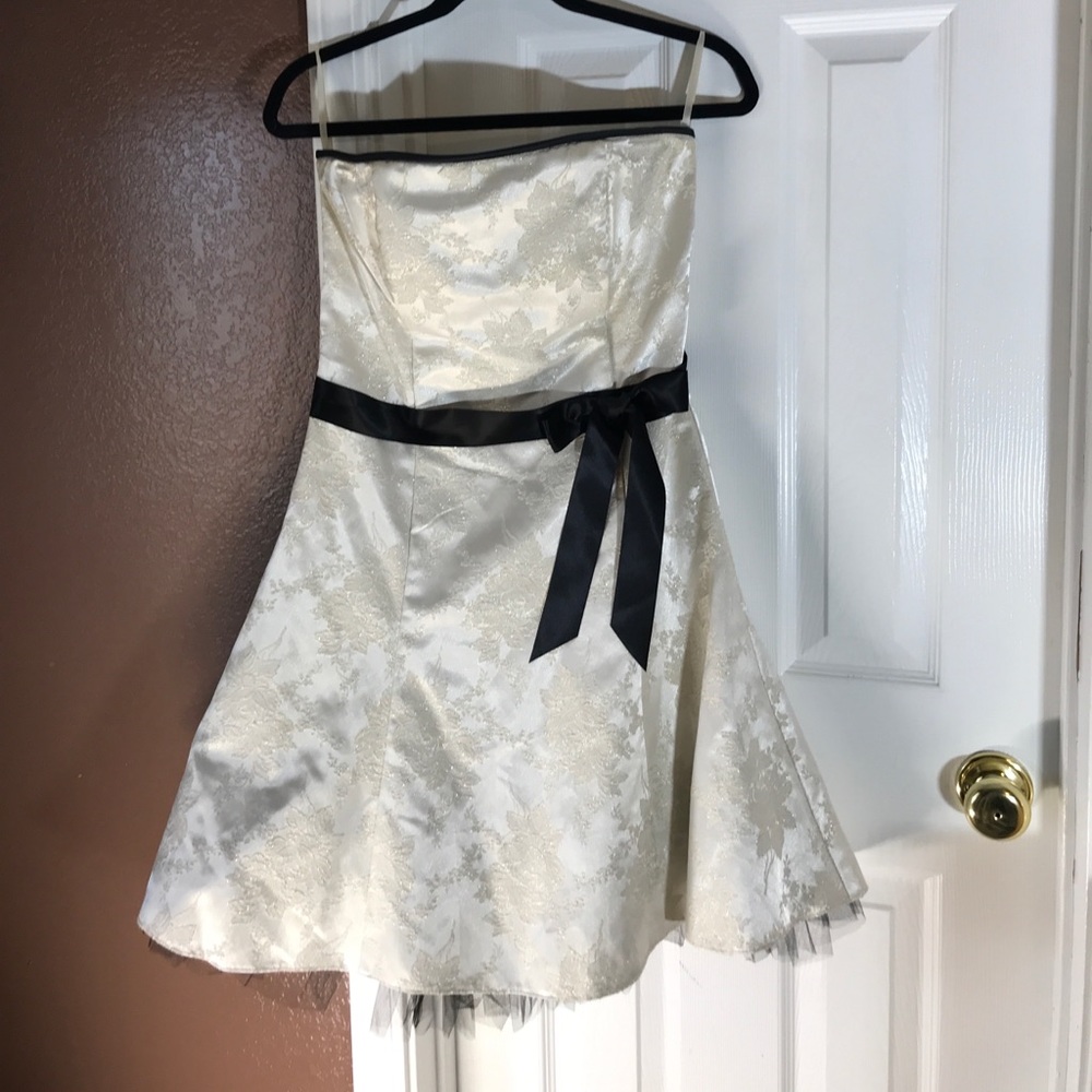 Prom dress, strapless beauty.