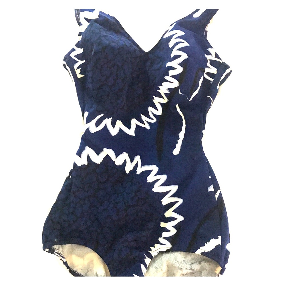 Vintage swimsuit anthropologie looking pin up