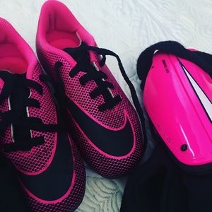 Girls 4/5 NIKE soccer LOT