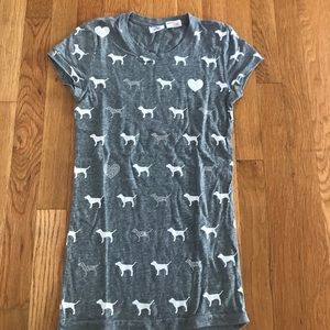 Victoria Secret PINK grey t-shirt