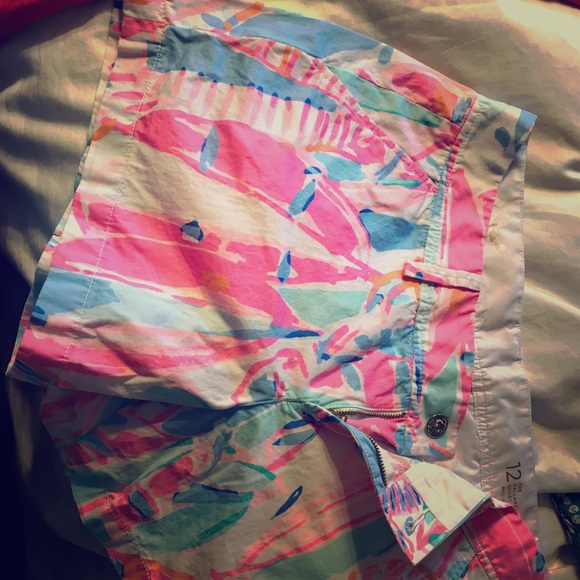 Lilly Pulitzer Pants - Callahan shorts