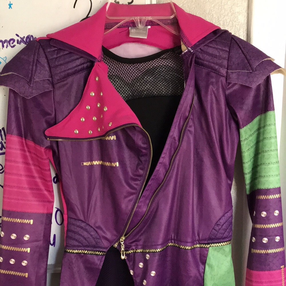Mel from Descendants costume