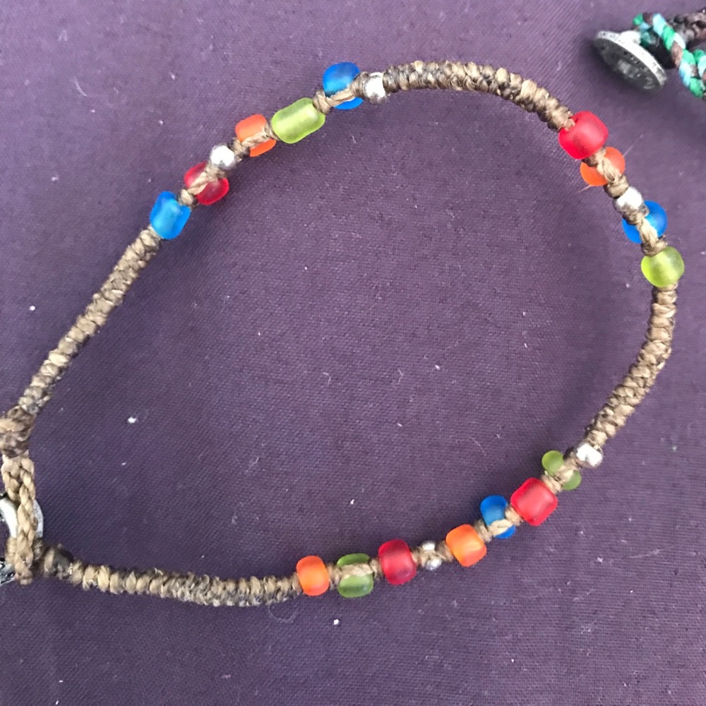 Bracelets - Picture 3 of 8