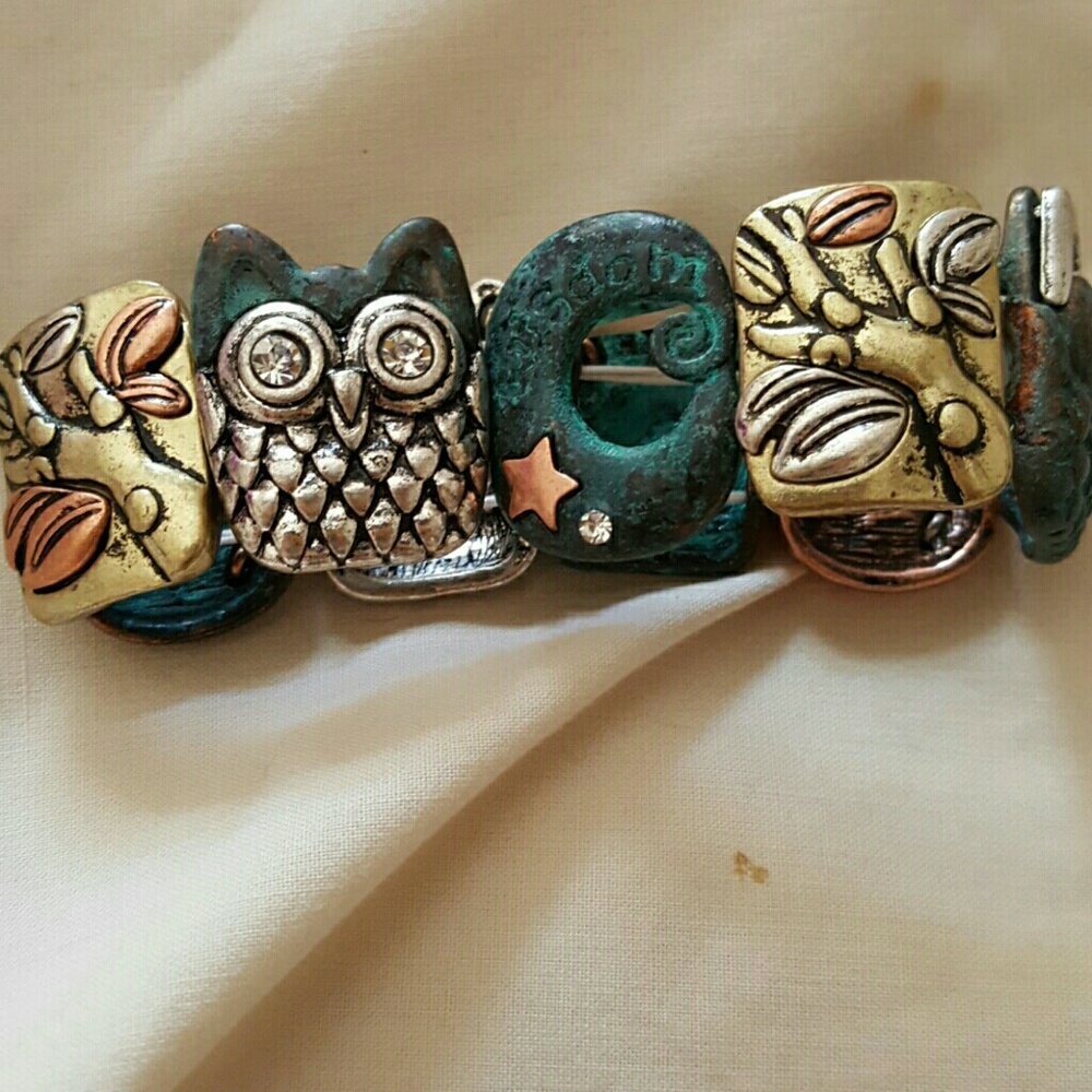 Bracelet