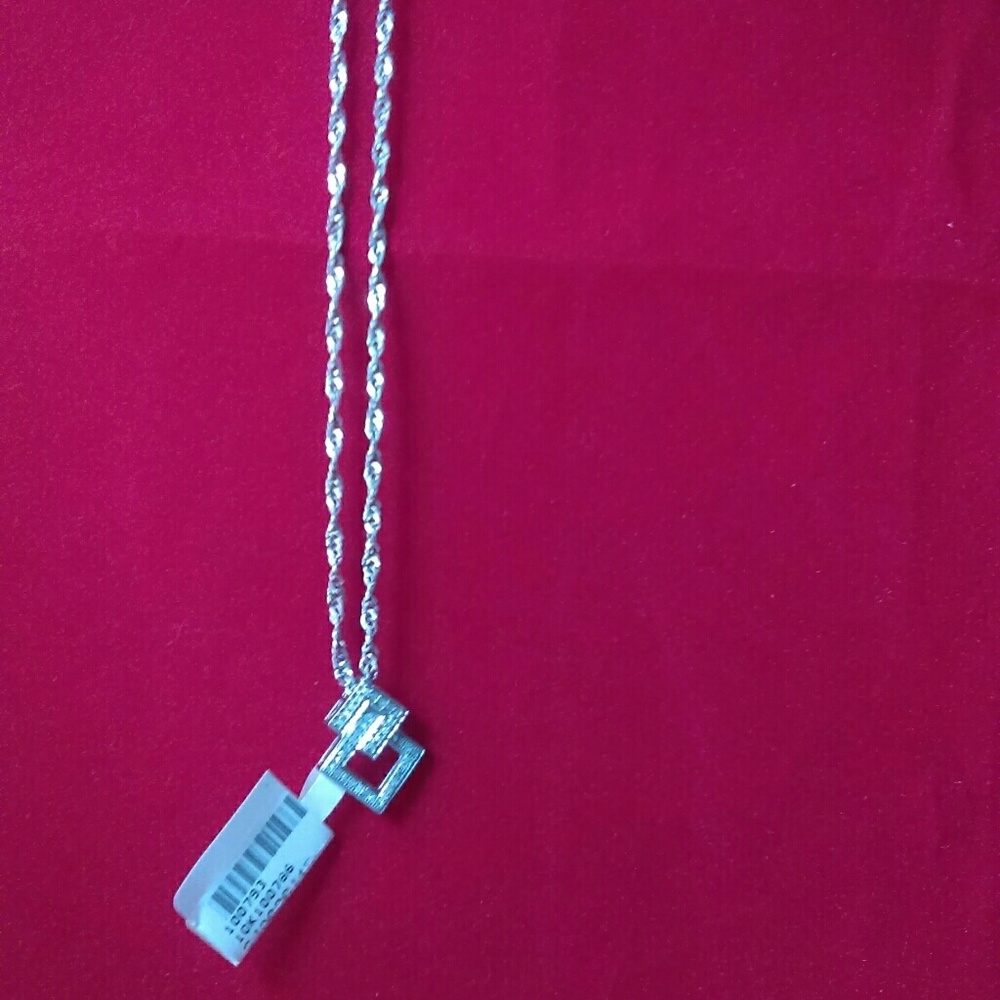 14K white gold chain and diamond pendant