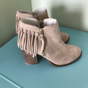 Aldo Ankle boots w/tassels